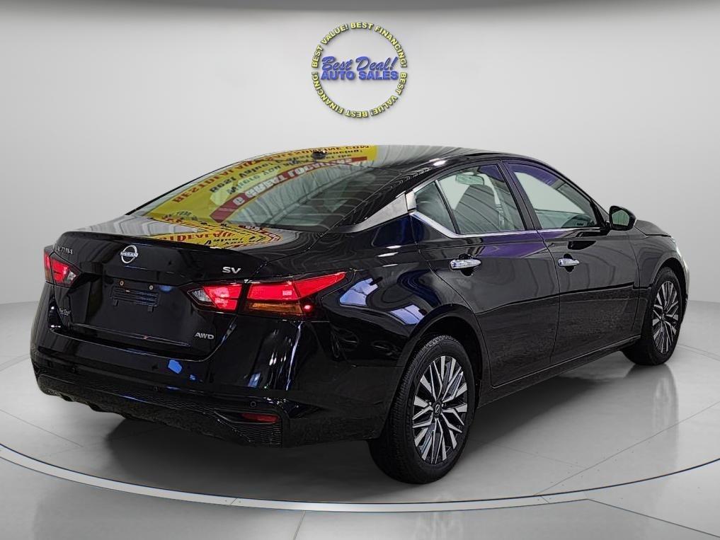 Nissan Altima  2023