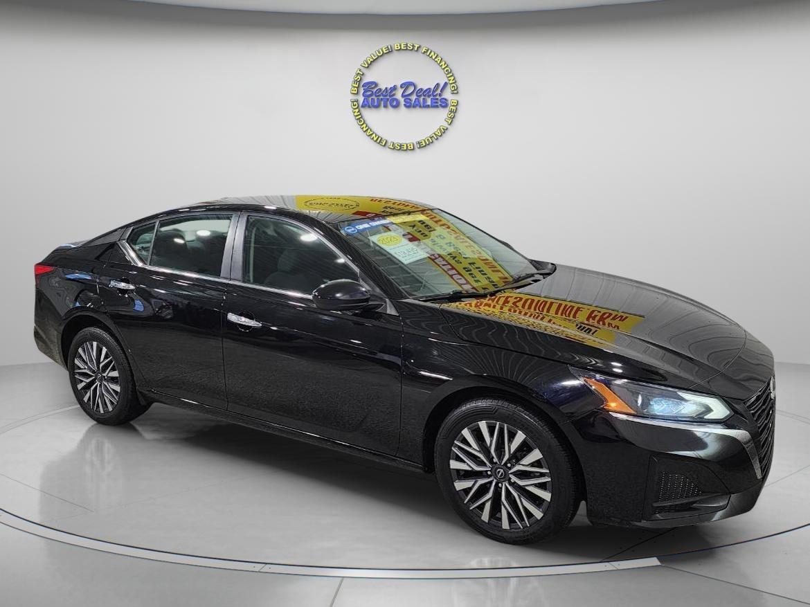 Nissan Altima  2023