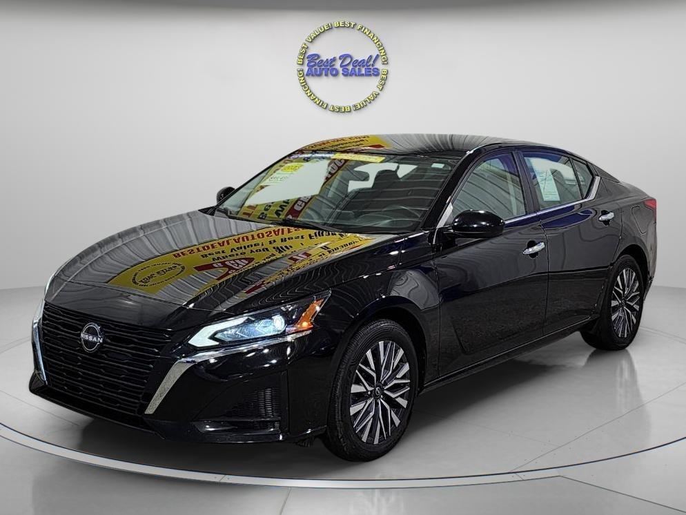 Nissan Altima  2023