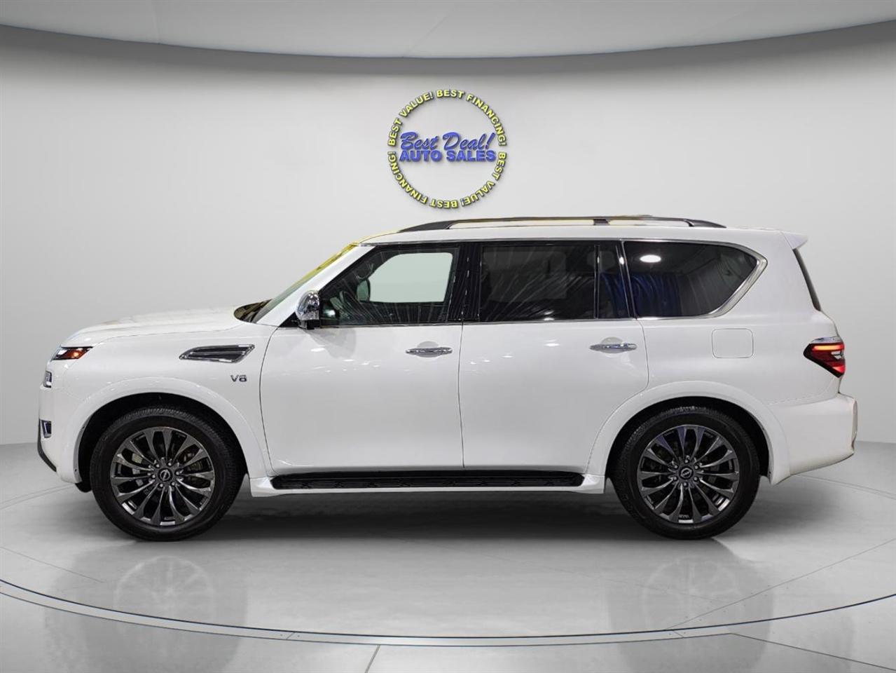 View vehicle photo 3