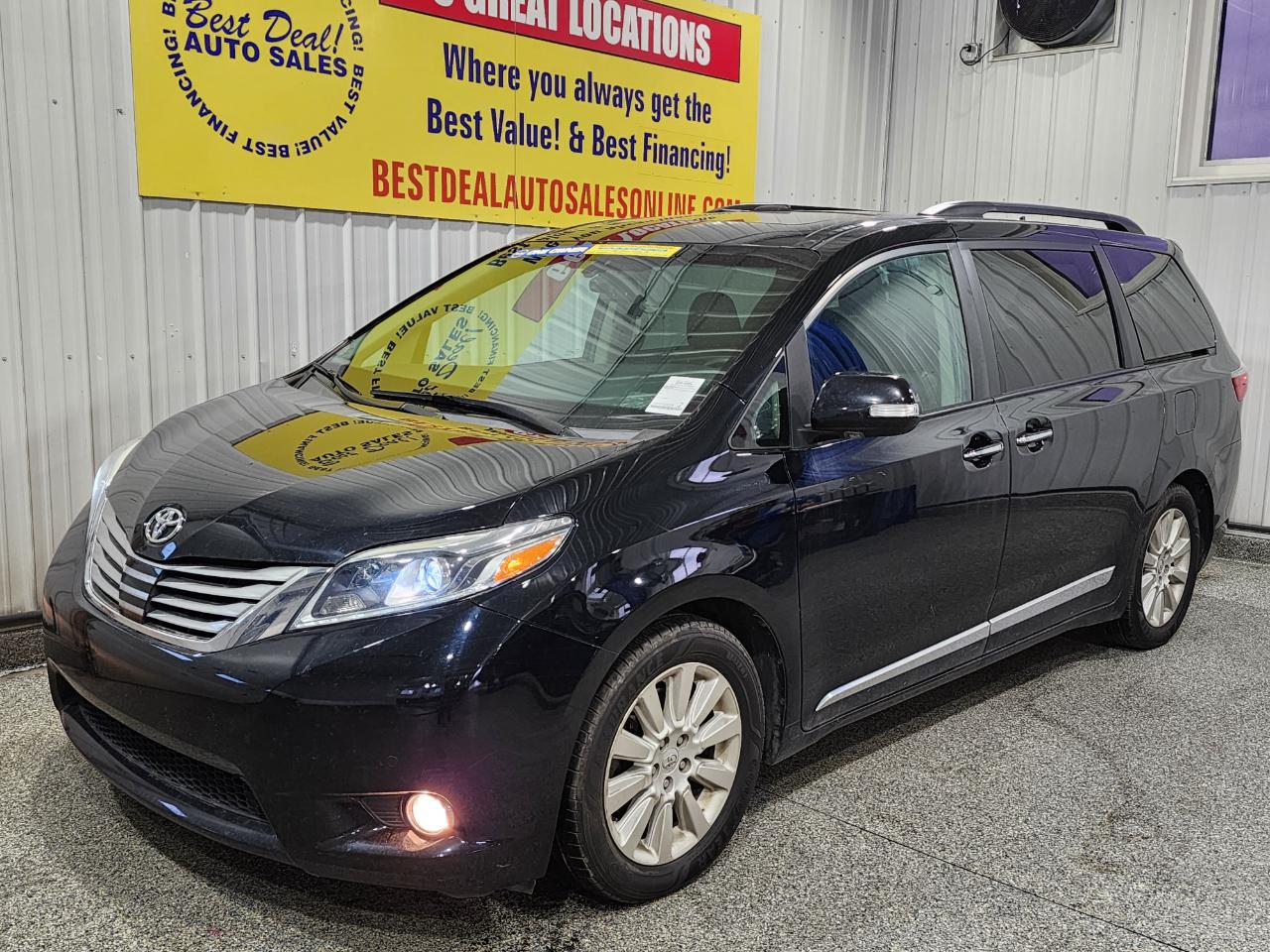 2016 Toyota Sienna Limited 7-Passenger 4dr Mini-Van