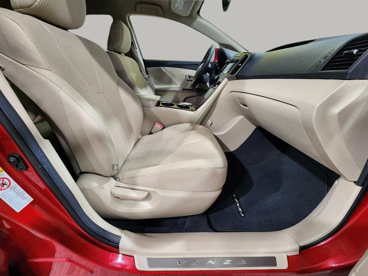 Toyota Venza  2014