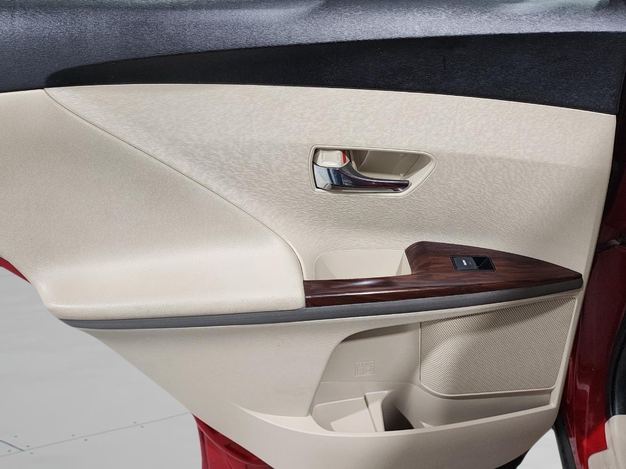 Toyota Venza  2014
