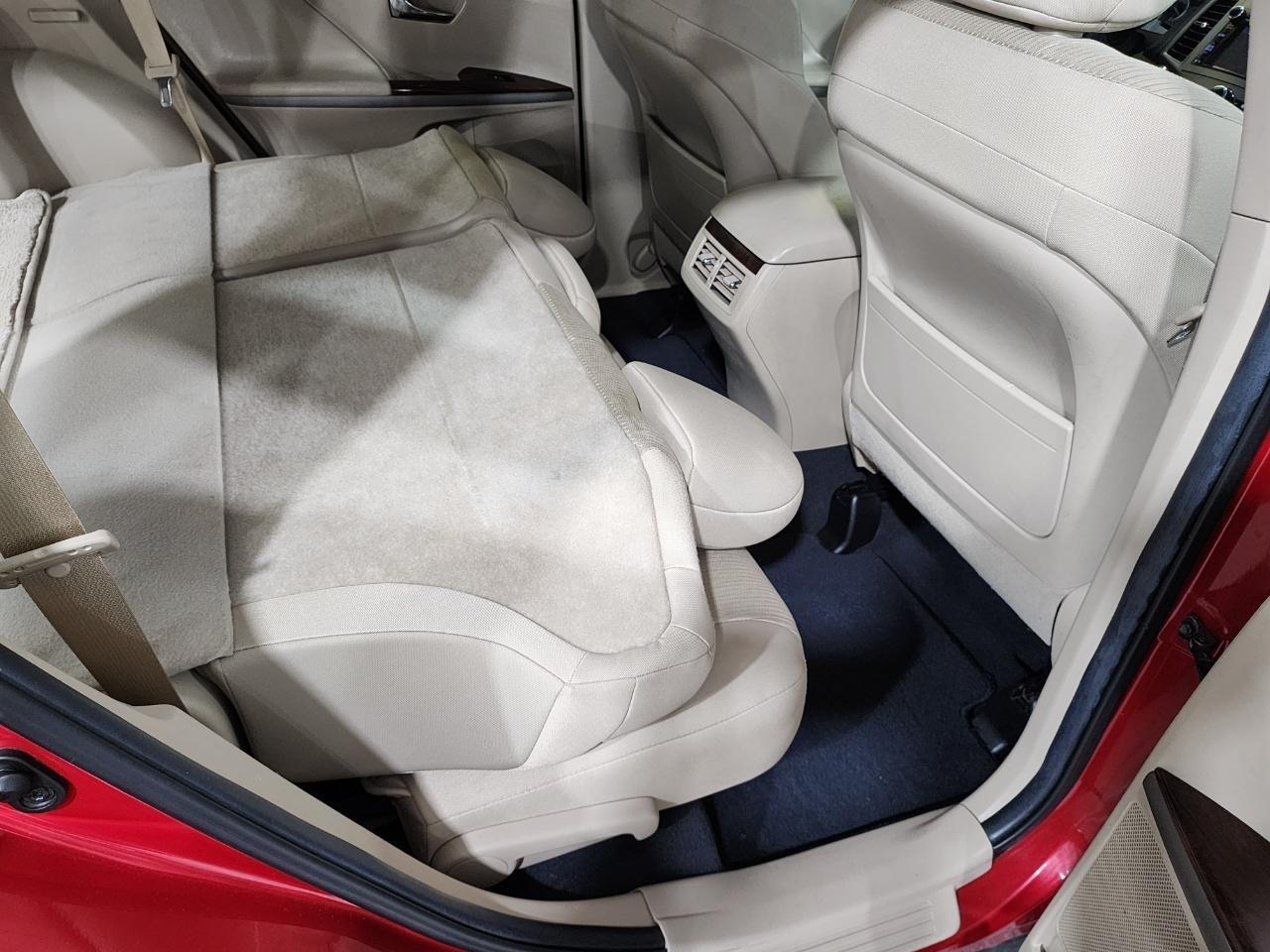Toyota Venza  2014