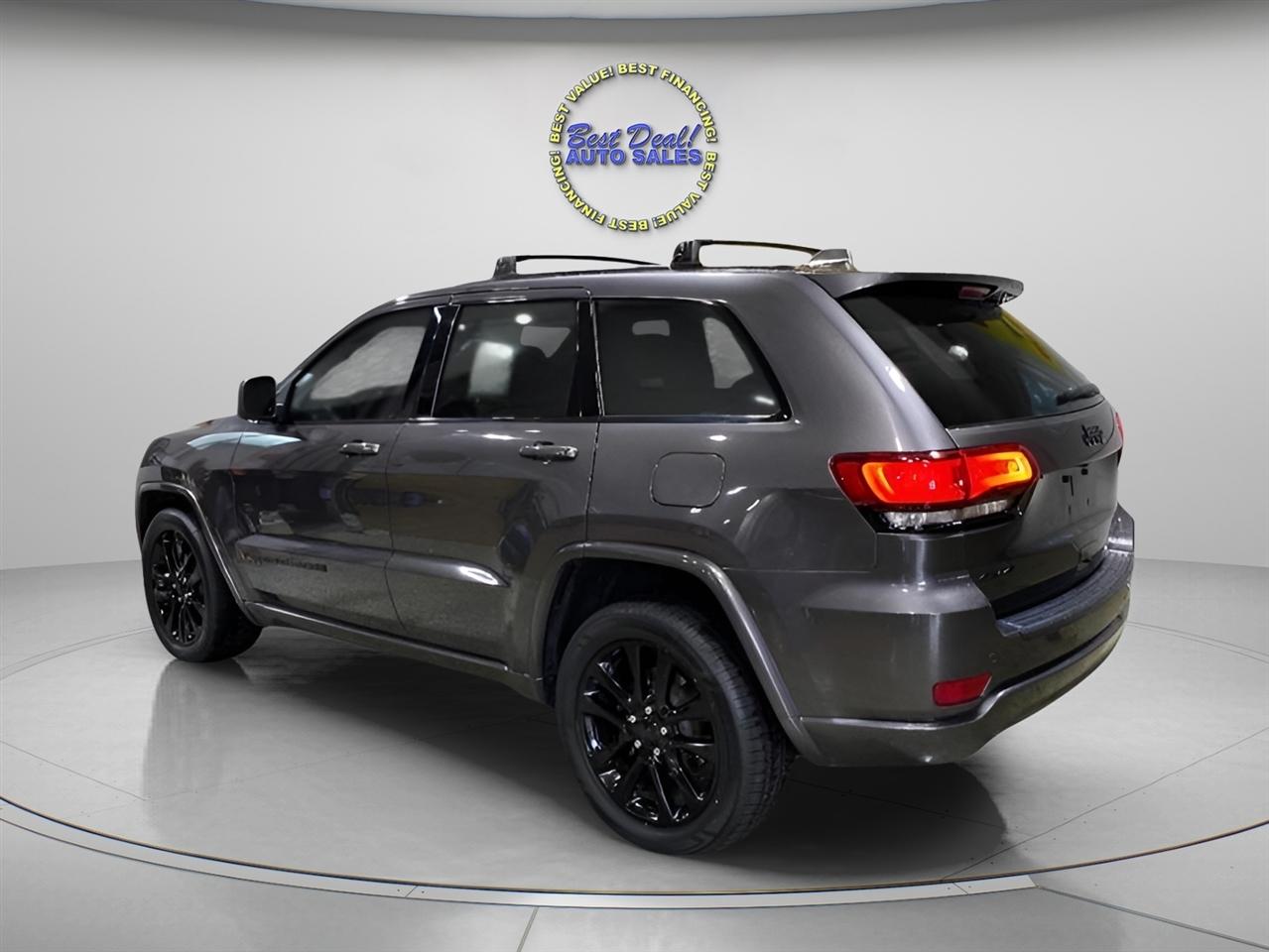 Jeep Grand Cherokee Laredo 4x4 2020
