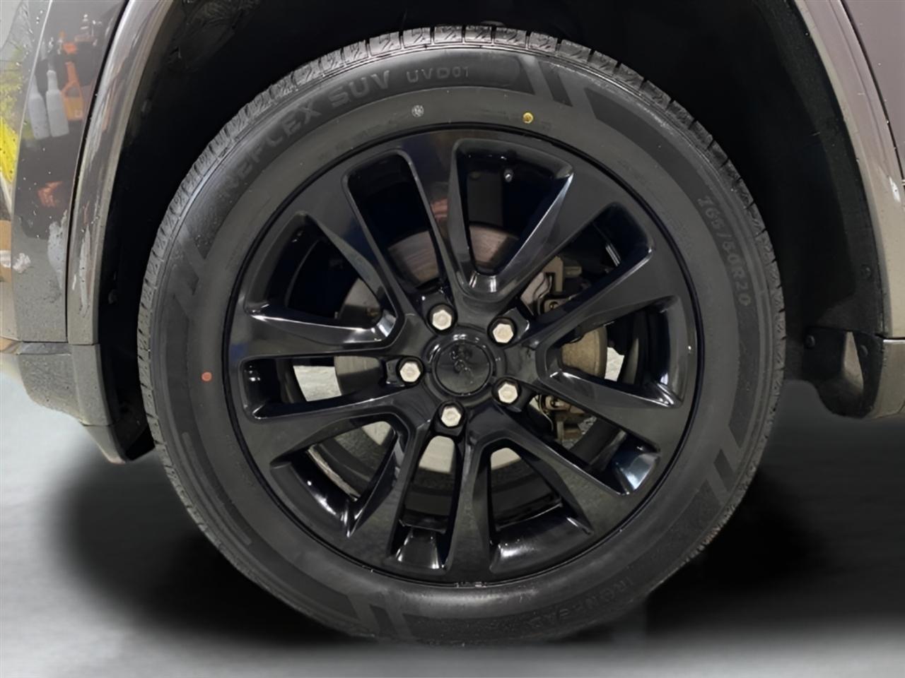 Jeep Grand Cherokee Laredo 4x4 2020