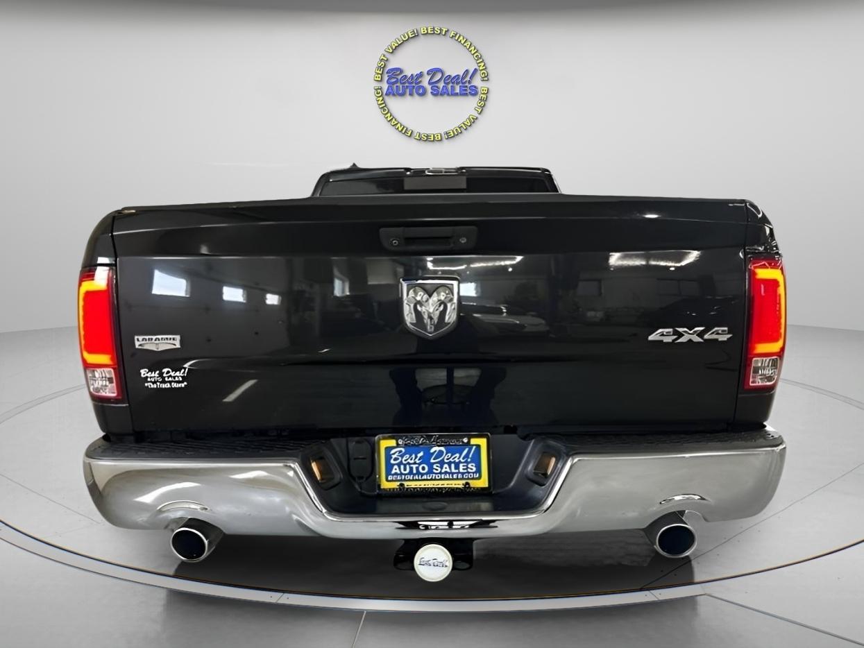 RAM 1500 Laramie Crew Cab 4WD 2016