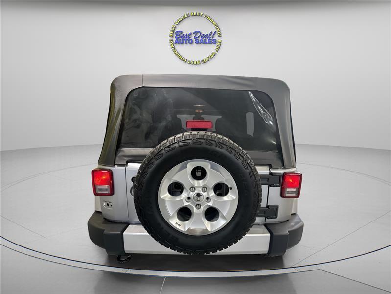 Jeep Wrangler Unlimited Sahara 4WD 2014