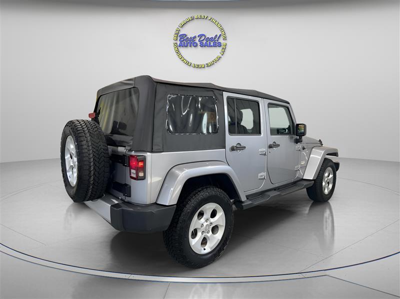 Jeep Wrangler Unlimited Sahara 4WD 2014