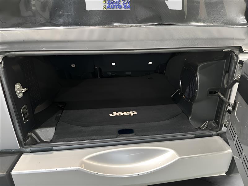Jeep Wrangler Unlimited Sahara 4WD 2014