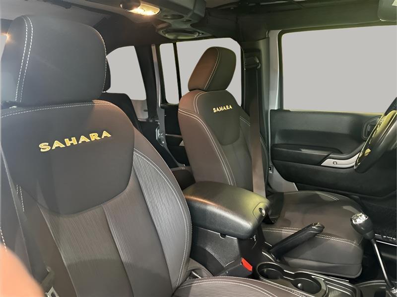 Jeep Wrangler Unlimited Sahara 4WD 2014