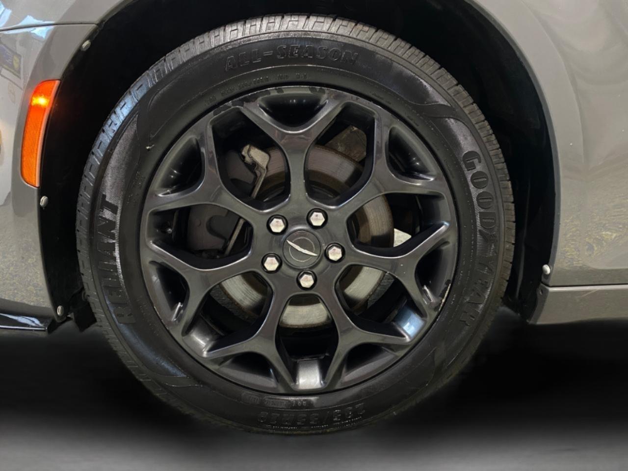 Chrysler 300 300S AWD 2019