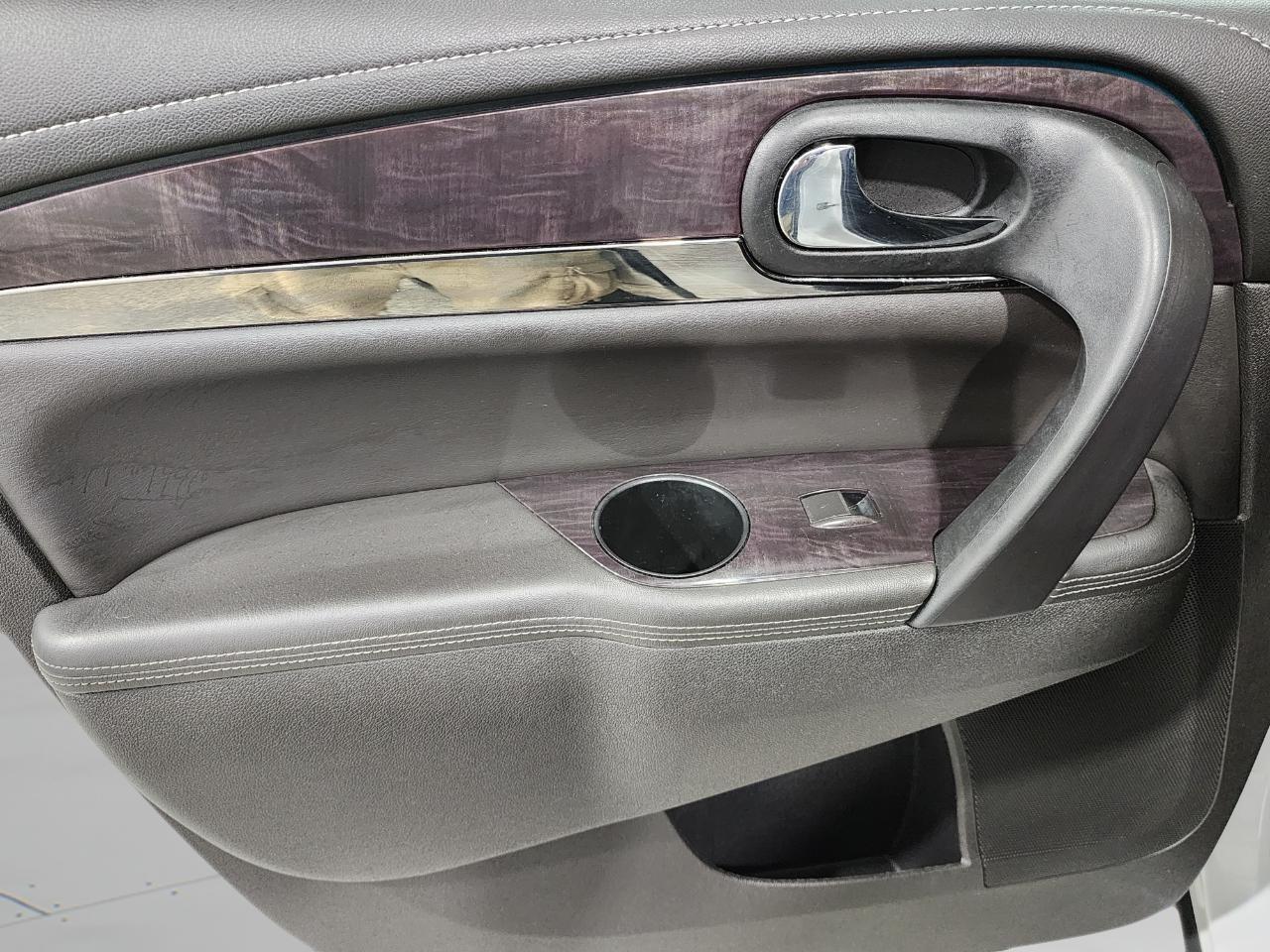 Buick Enclave  2017