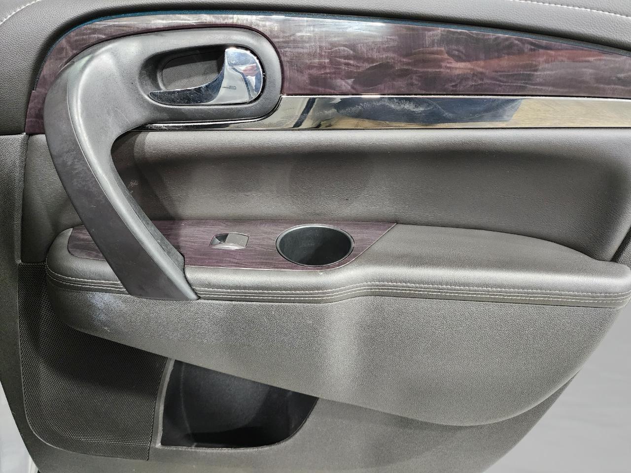 Buick Enclave  2017