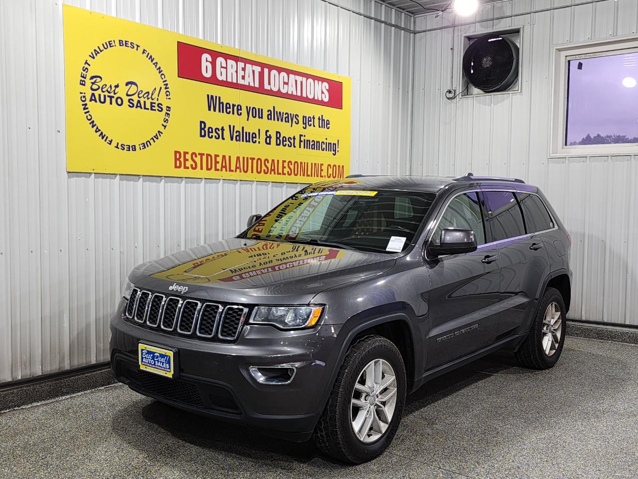 2017 Jeep Grand Cherokee Laredo 4WD 4DR SUV
