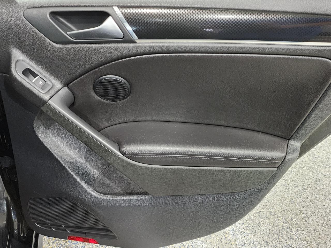 Volkswagen GTI  2014