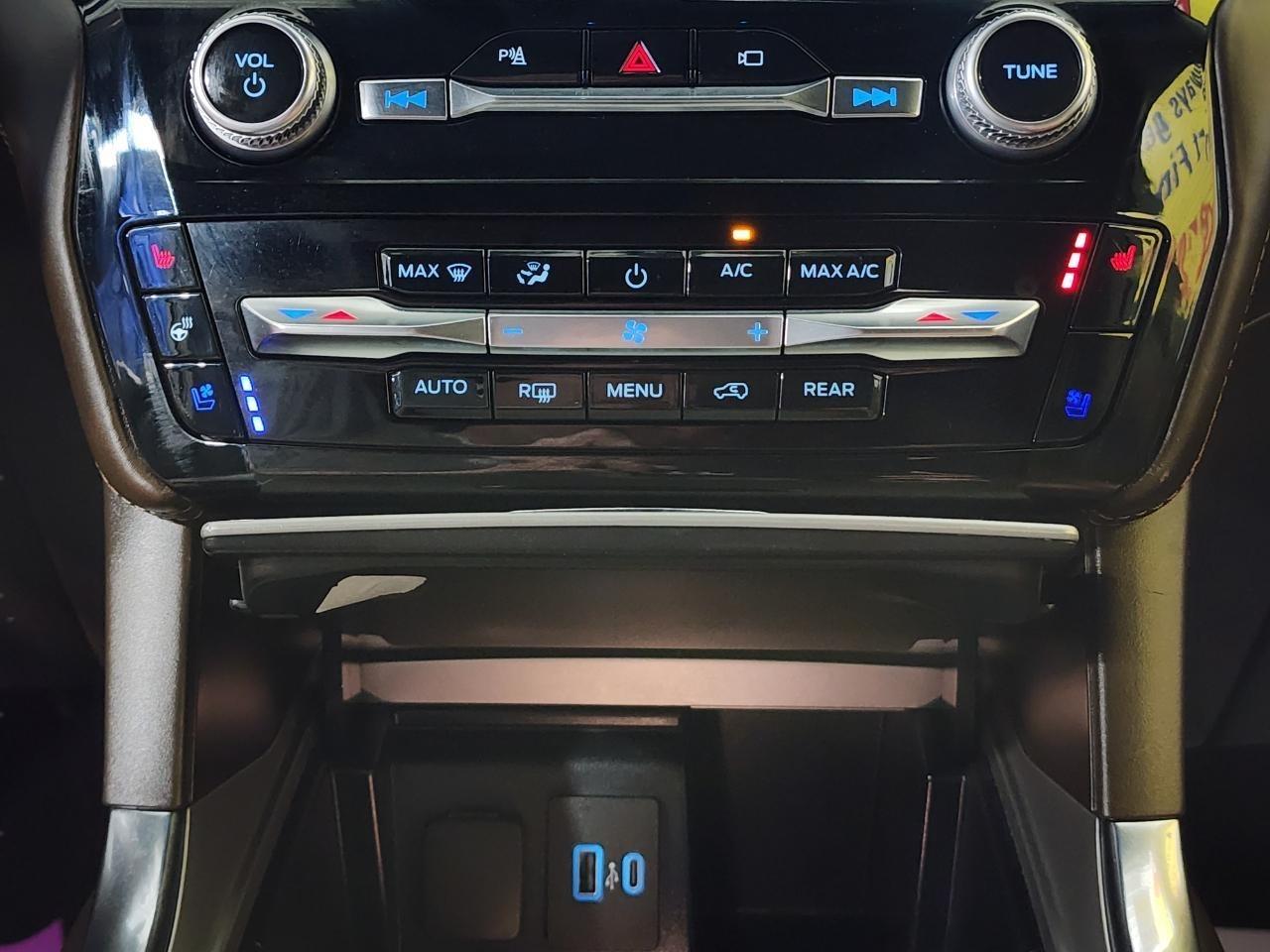 Ford Explorer  2022