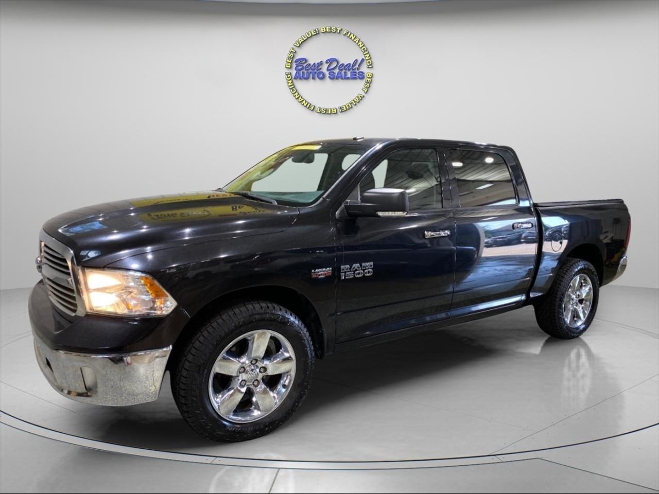 2015 RAM 1500 Big Horn Crew Cab 5.5 ft Bed  4WD