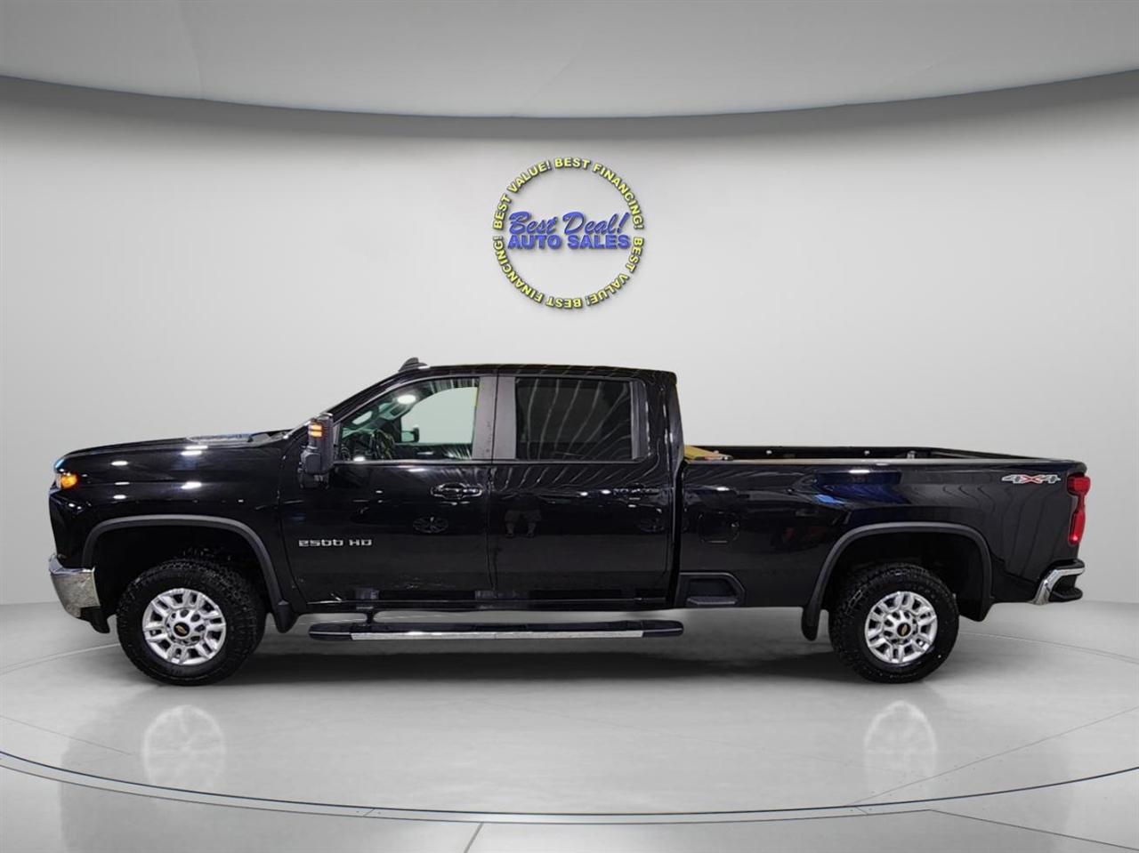 Chevrolet Silverado 2500HD LT Crew Cab Long Box 4WD 2023
