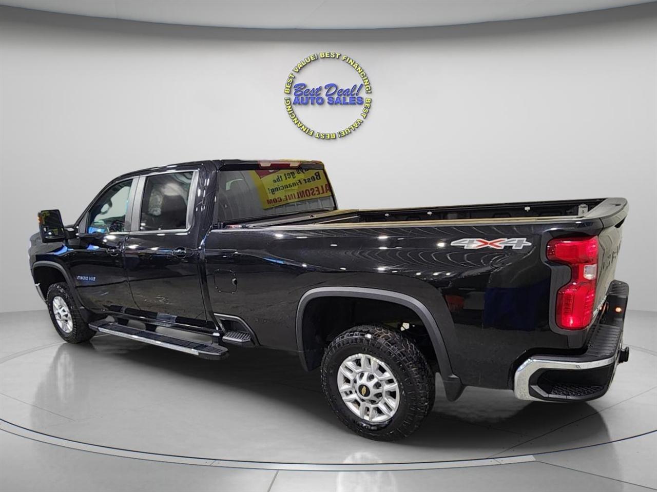 Chevrolet Silverado 2500HD LT Crew Cab Long Box 4WD 2023