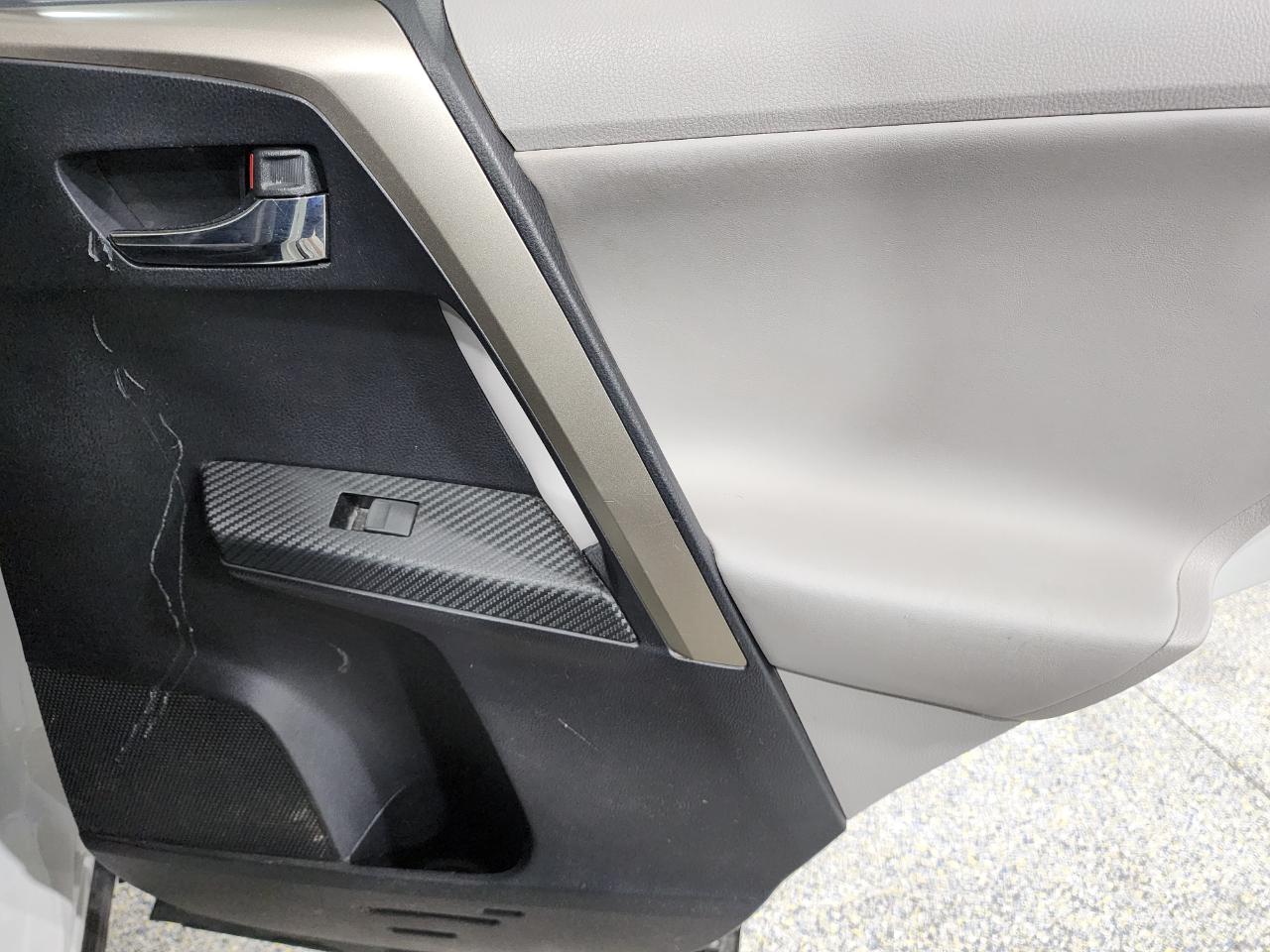 Toyota RAV4  2013
