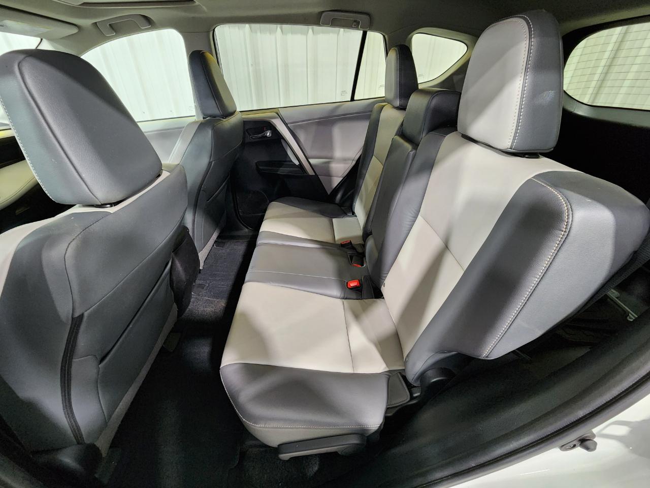 Toyota RAV4  2013