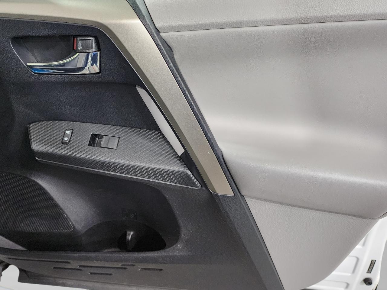 Toyota RAV4  2013
