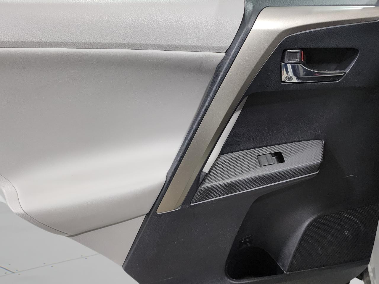 Toyota RAV4  2013