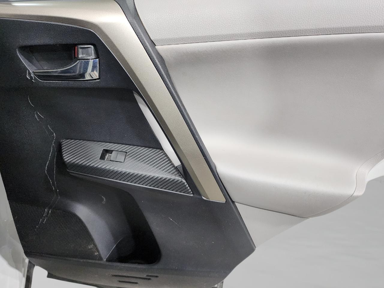 Toyota RAV4  2013