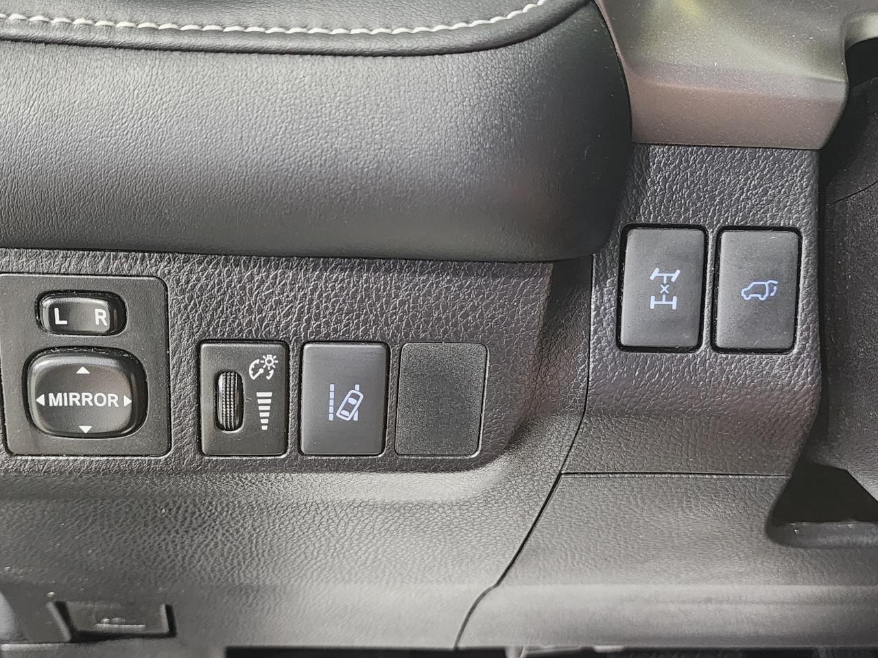 Toyota RAV4  2017