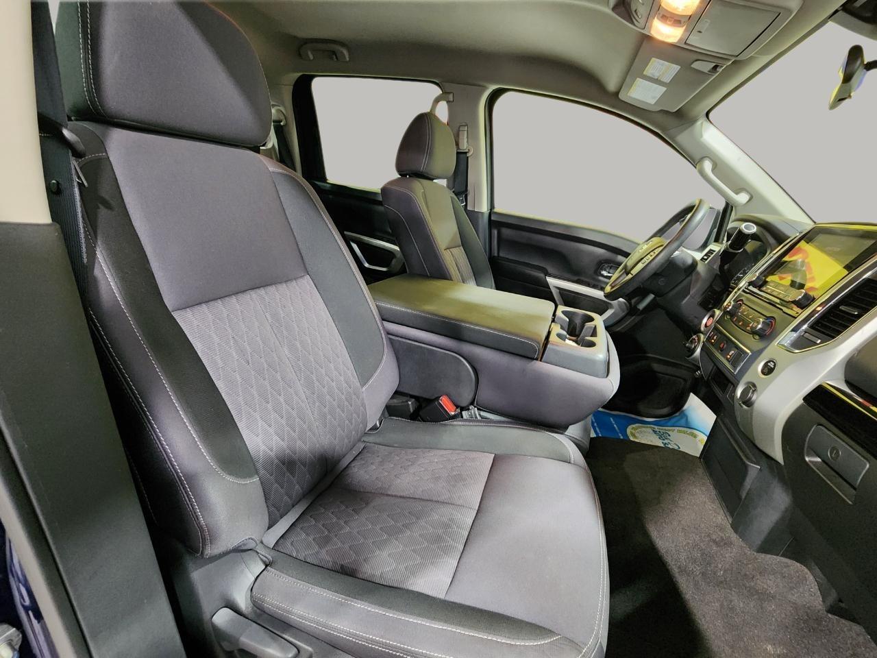 Nissan Titan  2021