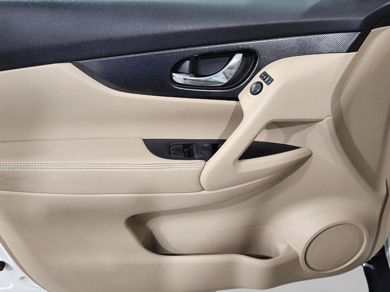 Nissan Rogue  2014