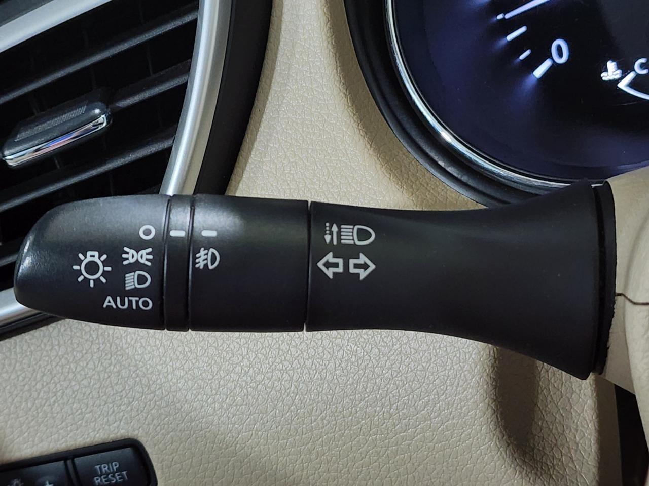 Nissan Rogue  2014