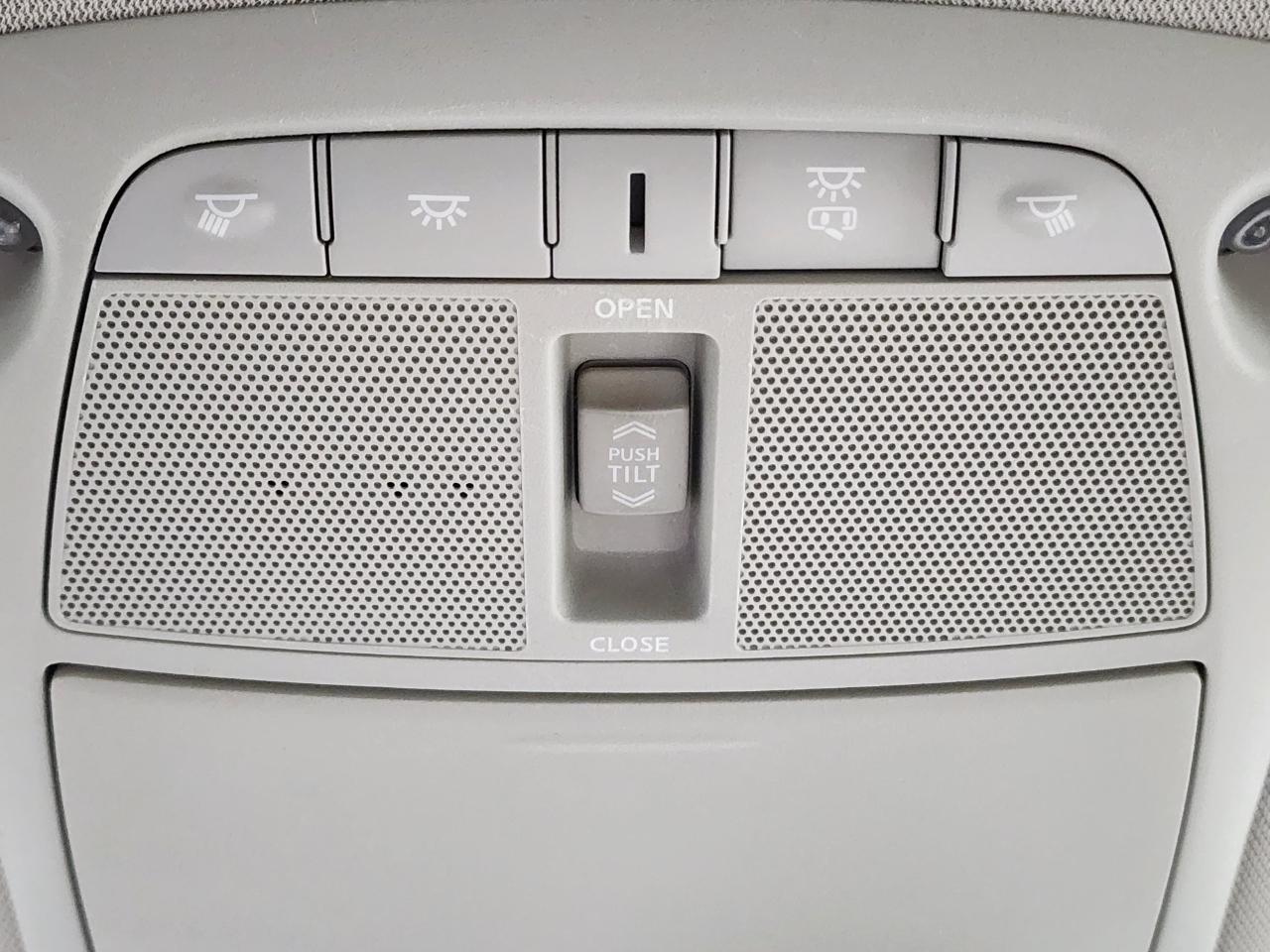 Nissan Rogue  2014