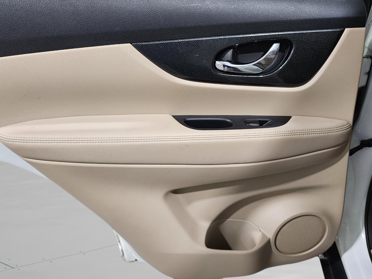 Nissan Rogue  2014