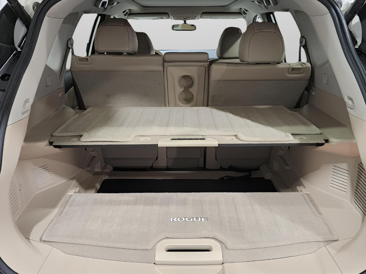 Nissan Rogue  2014