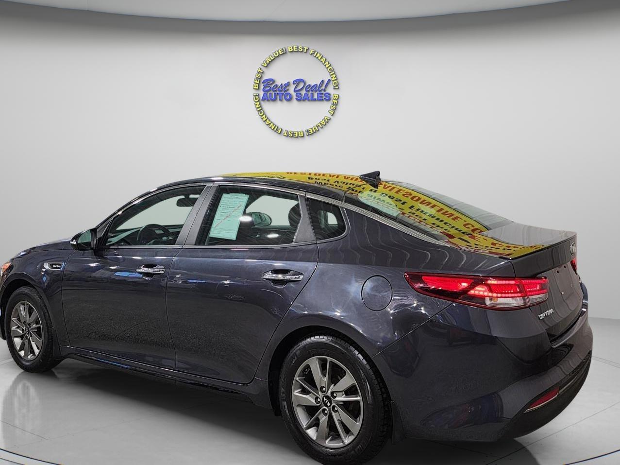 Kia Optima  2017