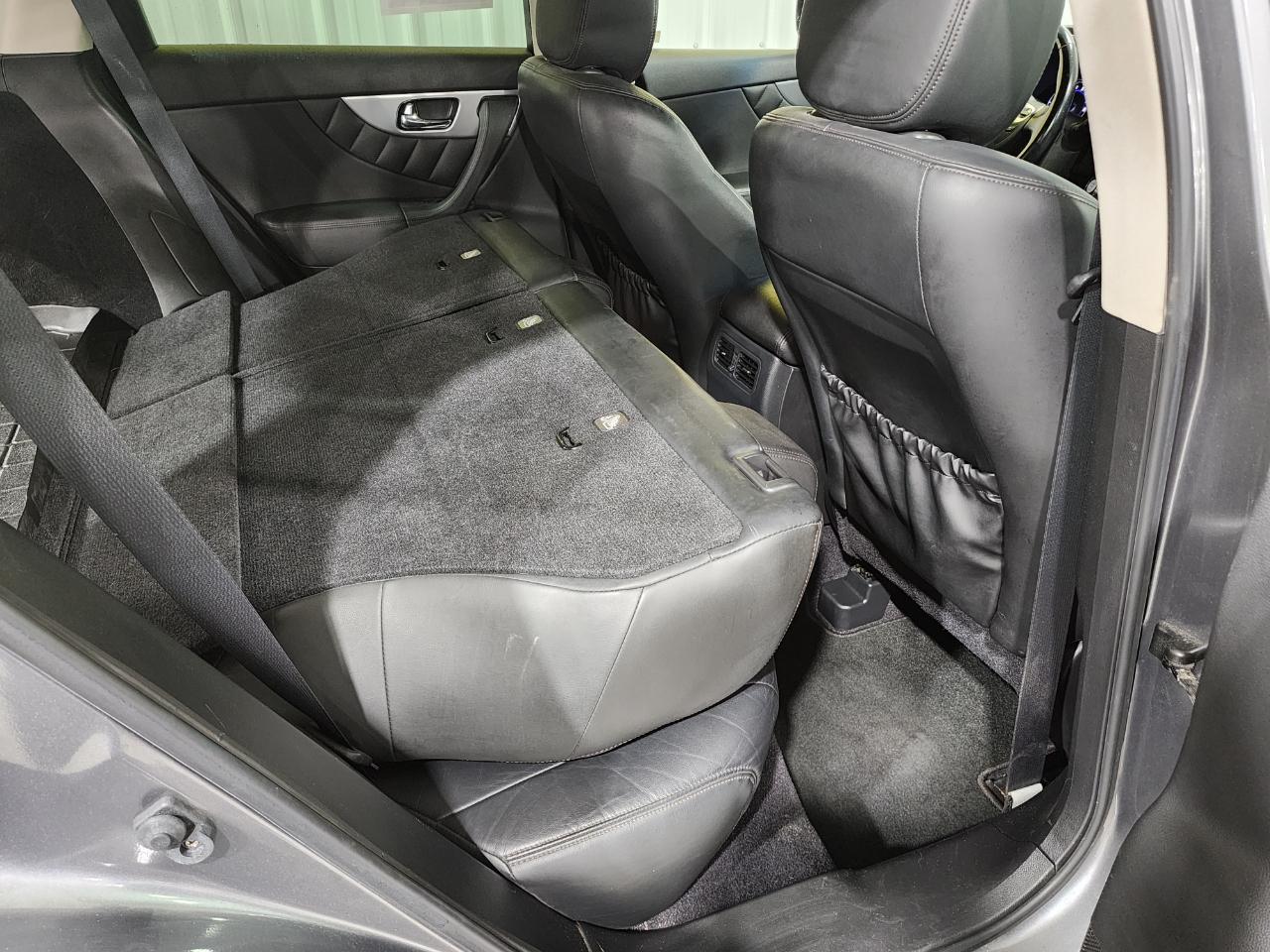 Infiniti FX  2013