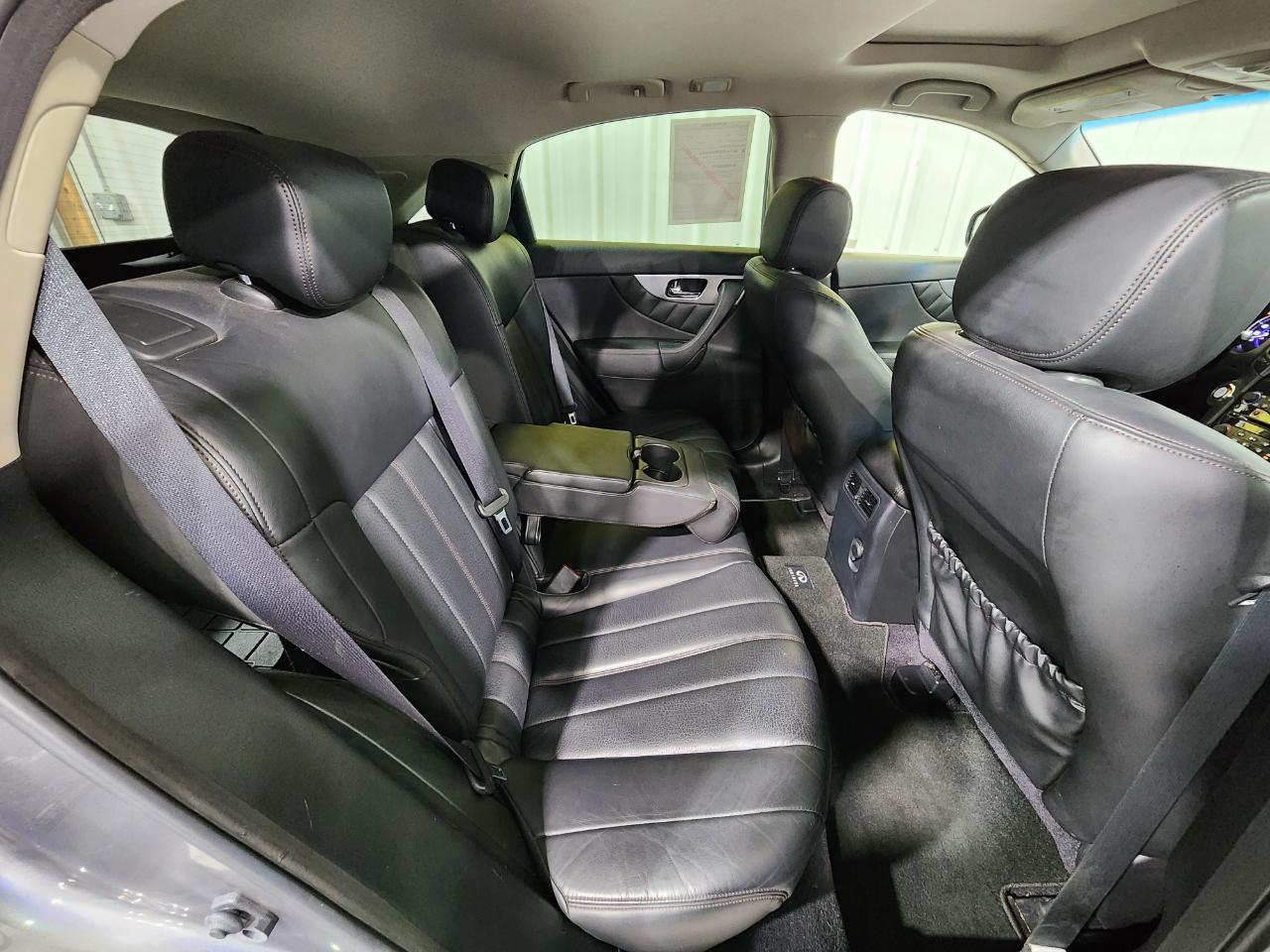 Infiniti FX  2013