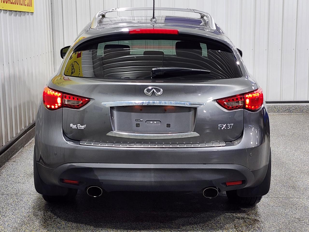 Infiniti FX  2013