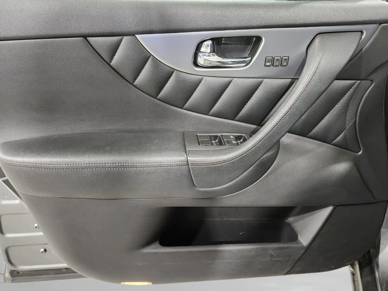 Infiniti FX37 AWD 4dr 2013