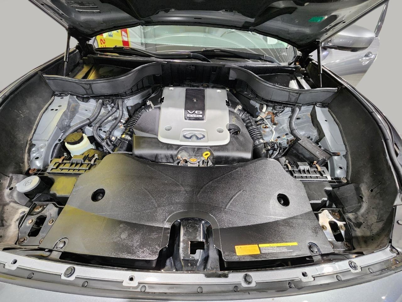 Infiniti FX37 AWD 4dr 2013