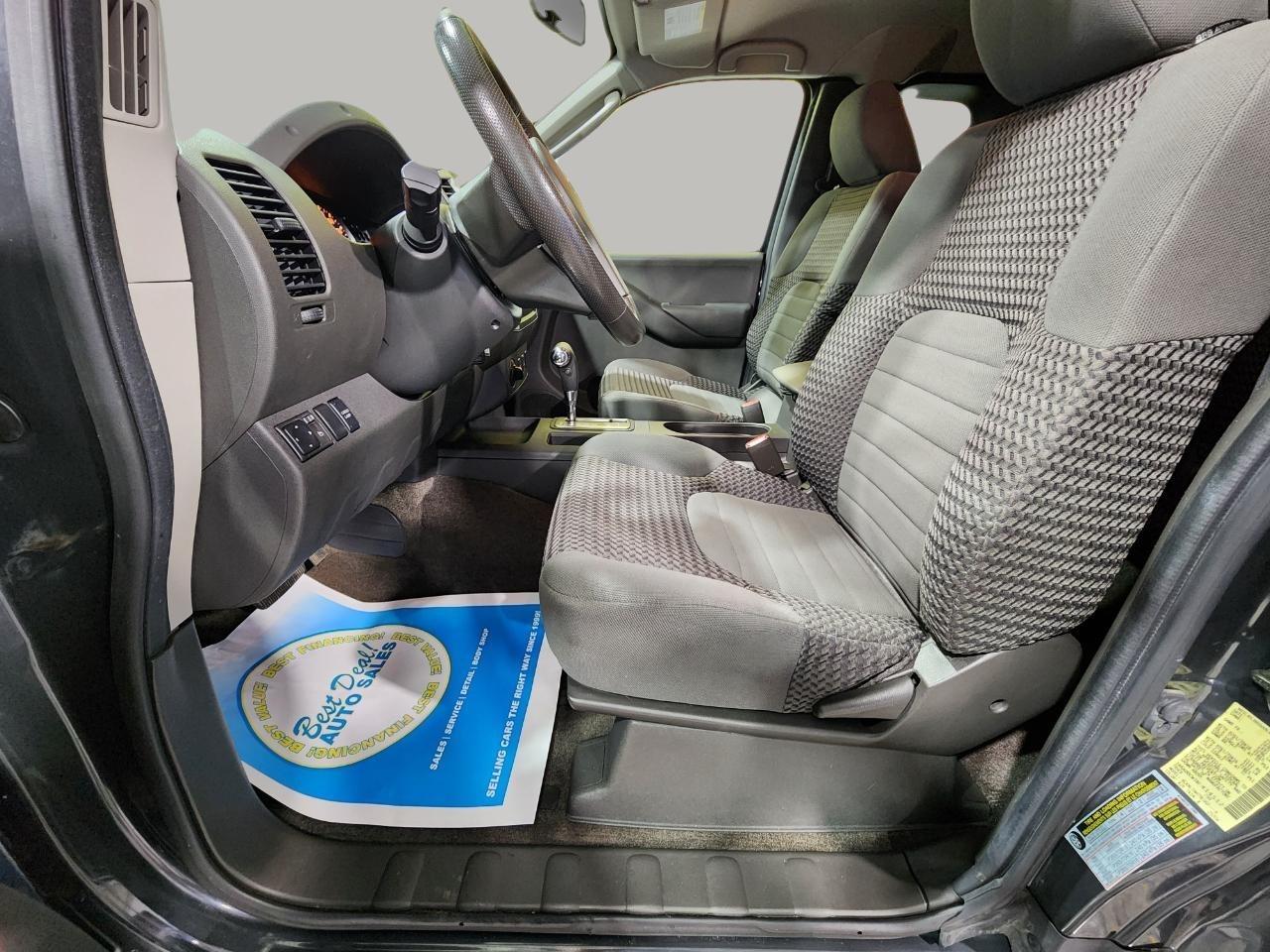 Nissan Frontier  2011