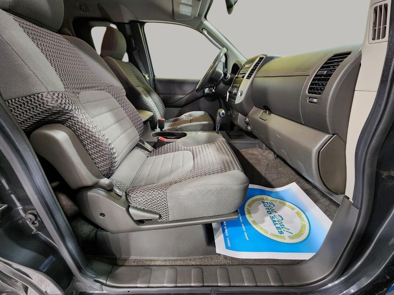 Nissan Frontier  2011