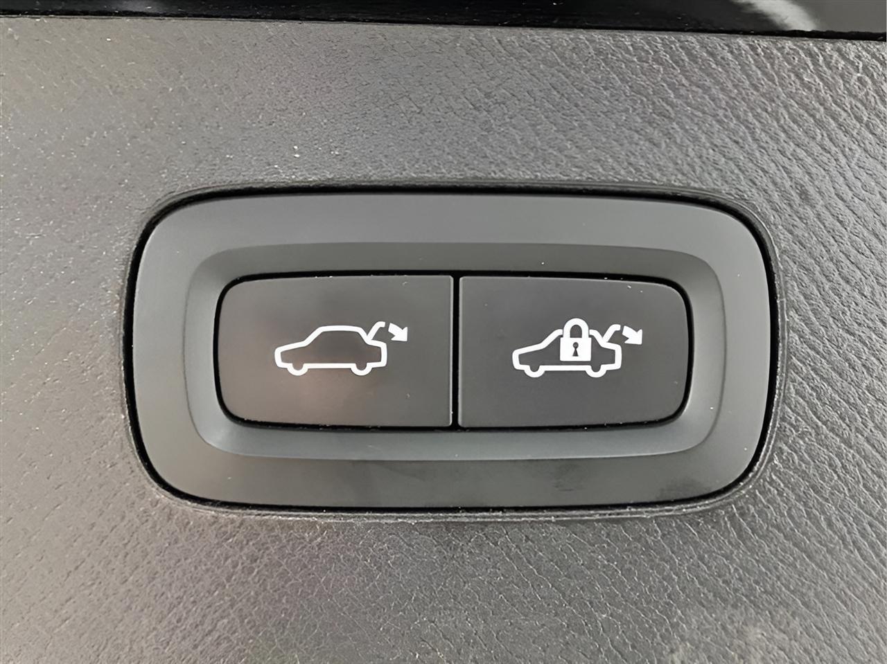 Volvo XC90 Recharge T8 Plus Bright 2024