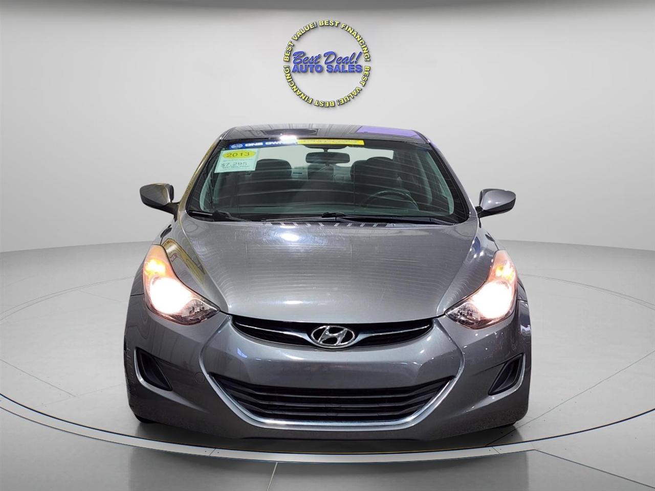 Hyundai Elantra  2013