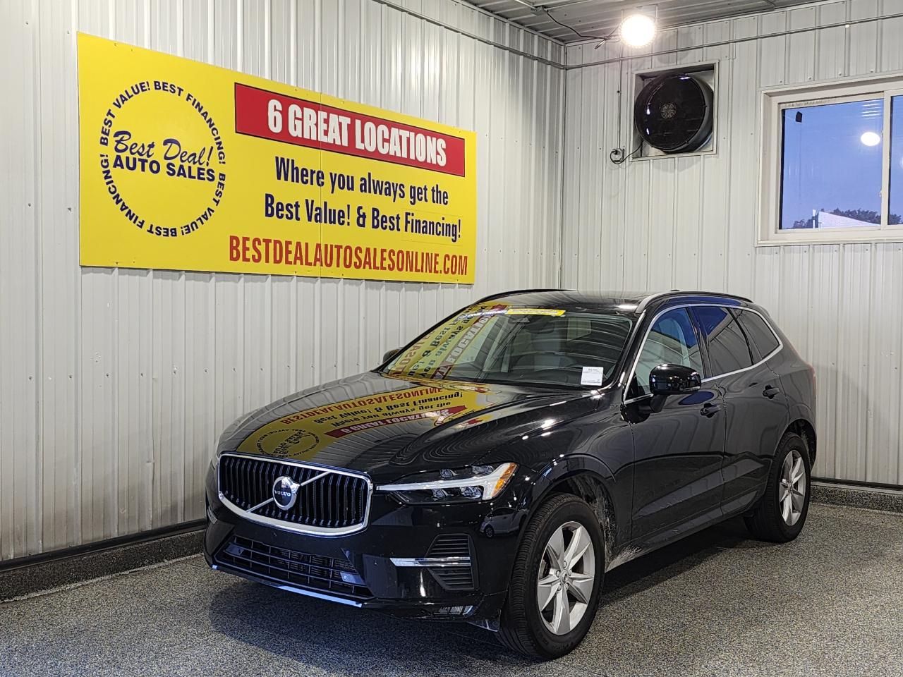 2022 Volvo XC60 T8 Momentum Hybrid AWD