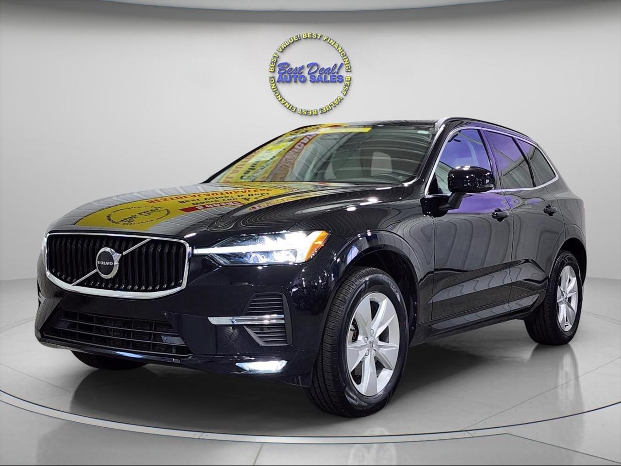 2022 Volvo XC60 AWD B5 Momentum Hybrid 4DR SUV