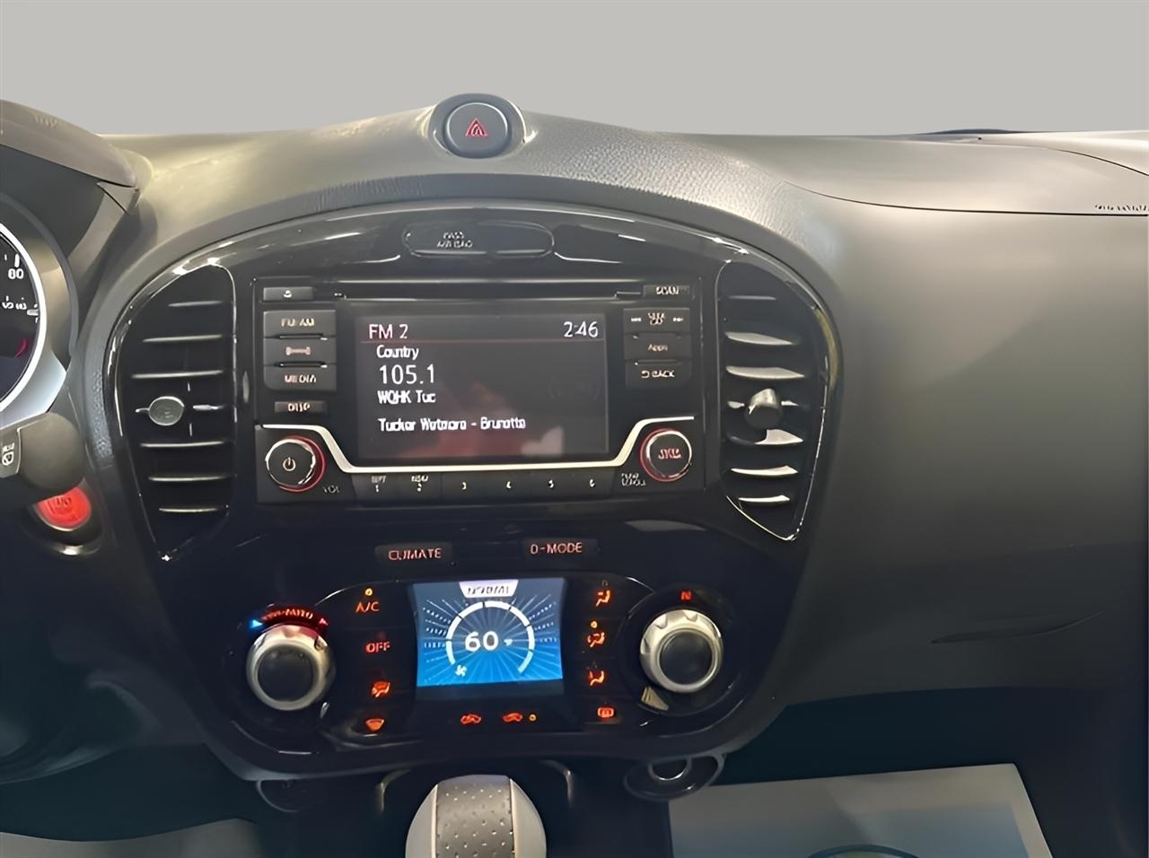 Nissan Juke S AWD 2015