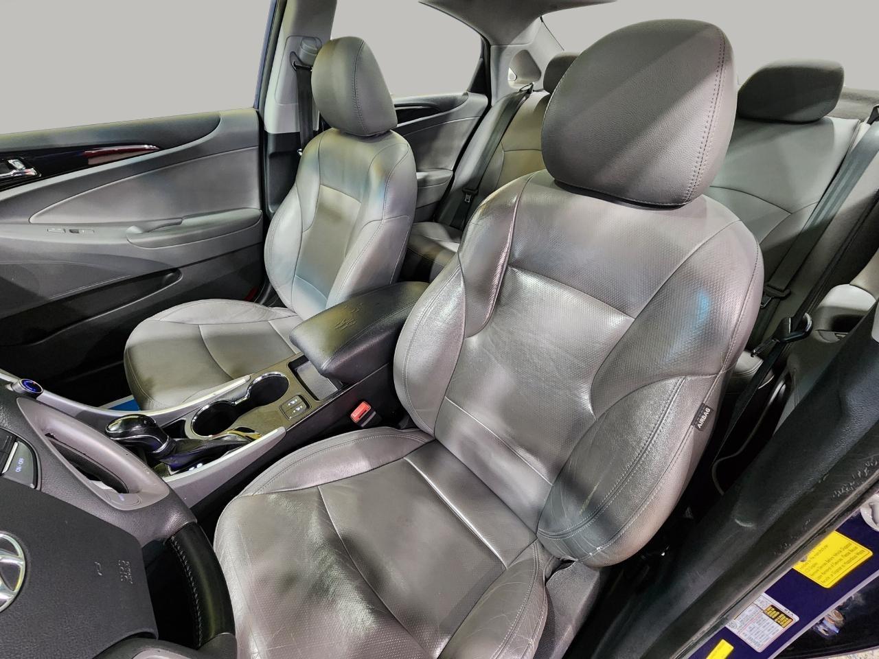 Hyundai Sonata  2012
